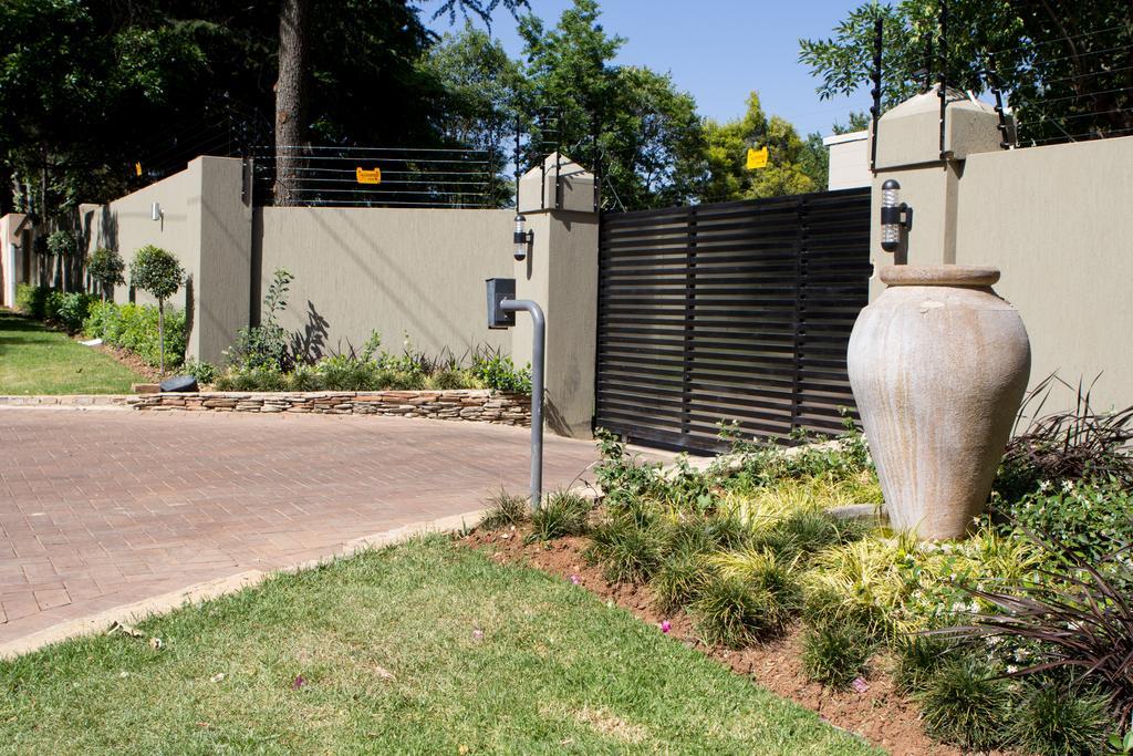 Angel Guest House Johannesburg Exterior photo